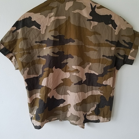 MADEWELL Short Sleeve Boxy Oversized Tie Front Shirt in Cottontail Camo XS - Picture 9 of 12